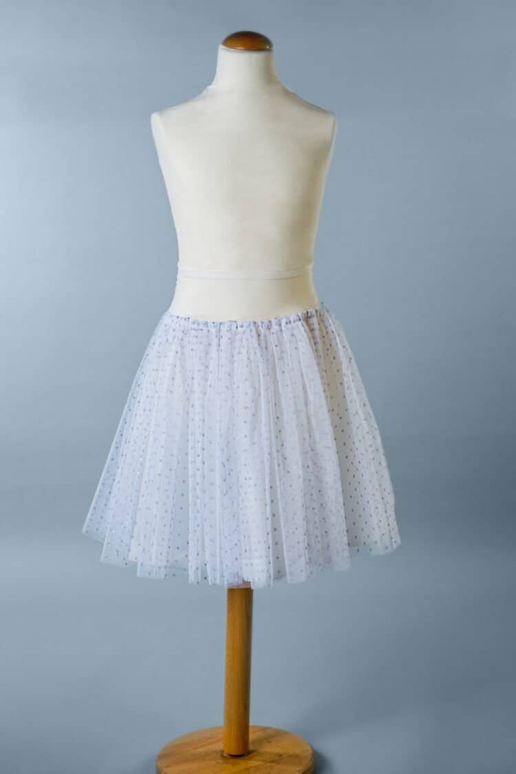 Petticoat communion reference 36/B