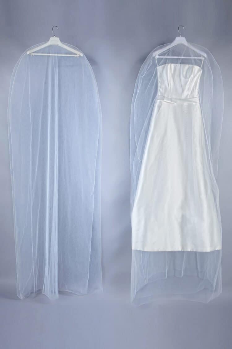 Wedding dress cover reference 7105