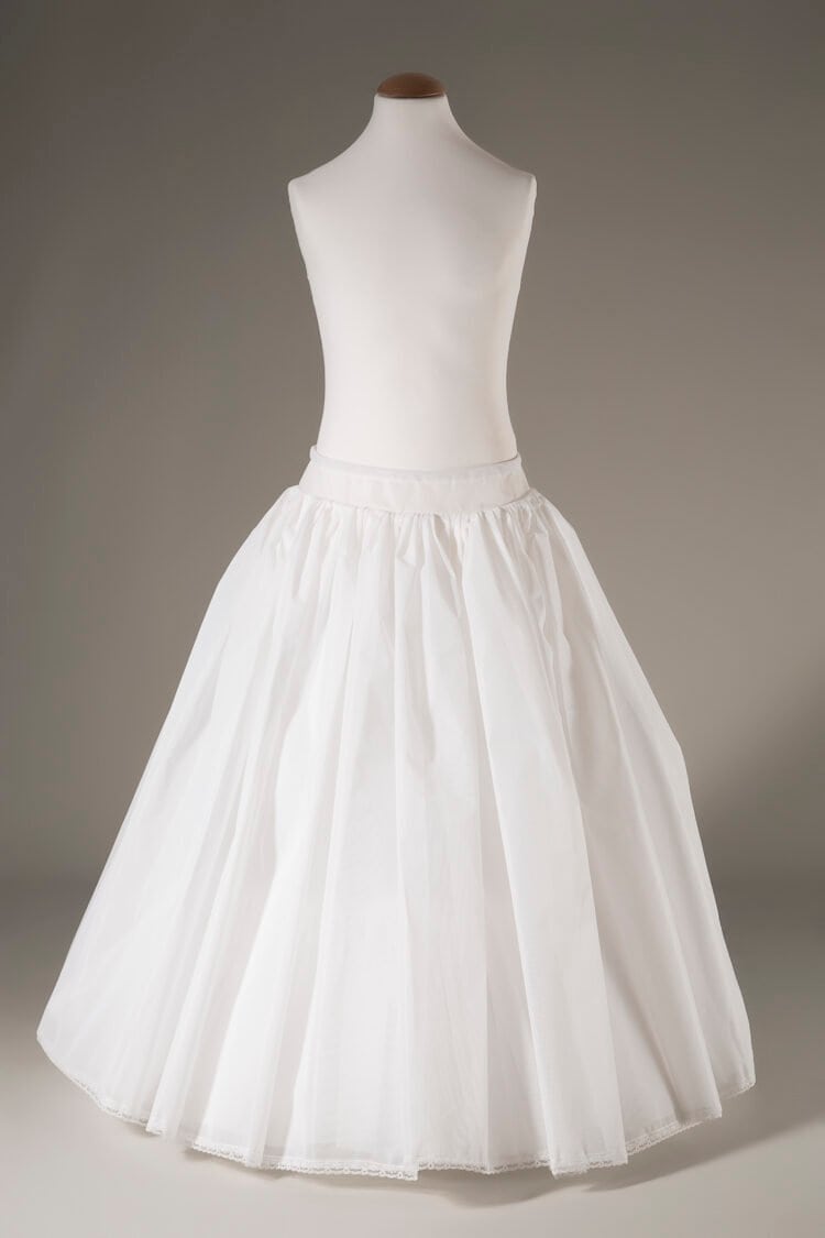 Petticoat communion reference 80