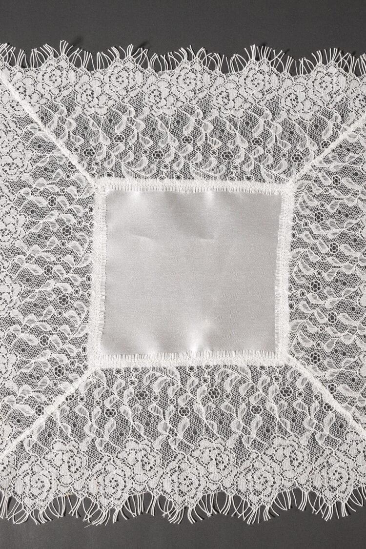 Handkerchief reference 84