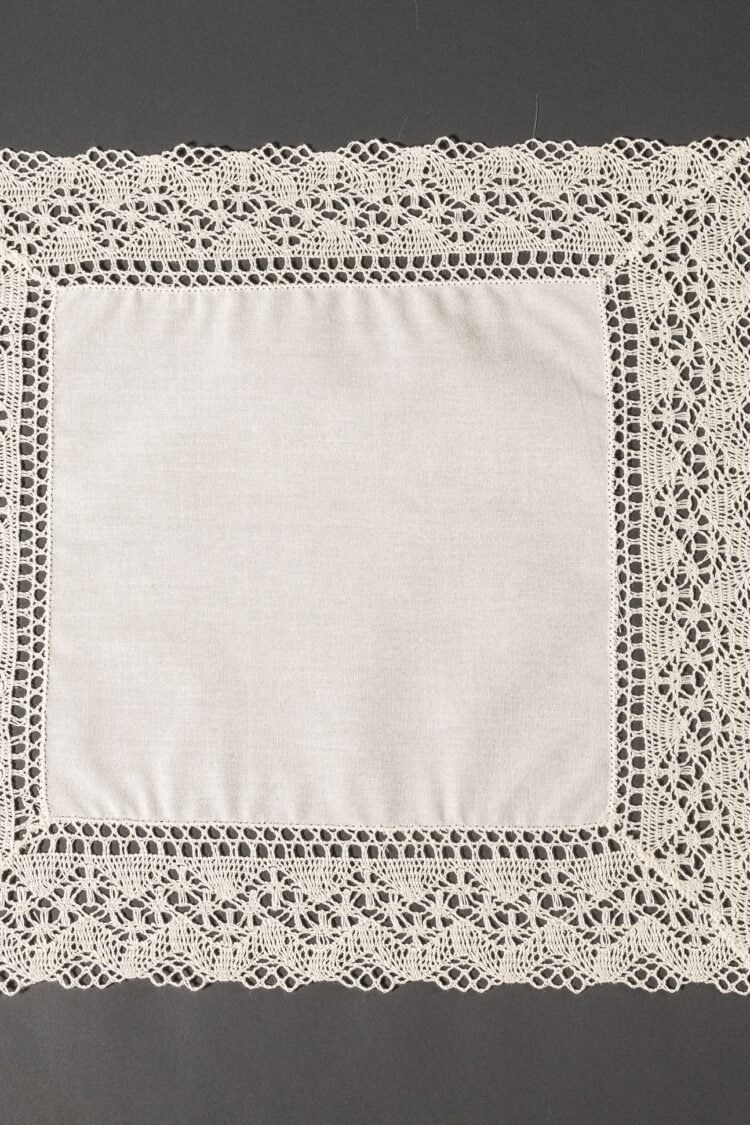 Handkerchief reference 92