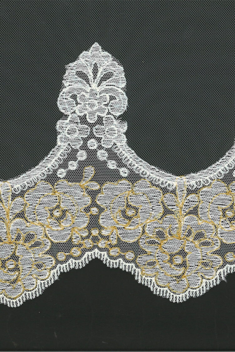 Embroidered lace ref. 230